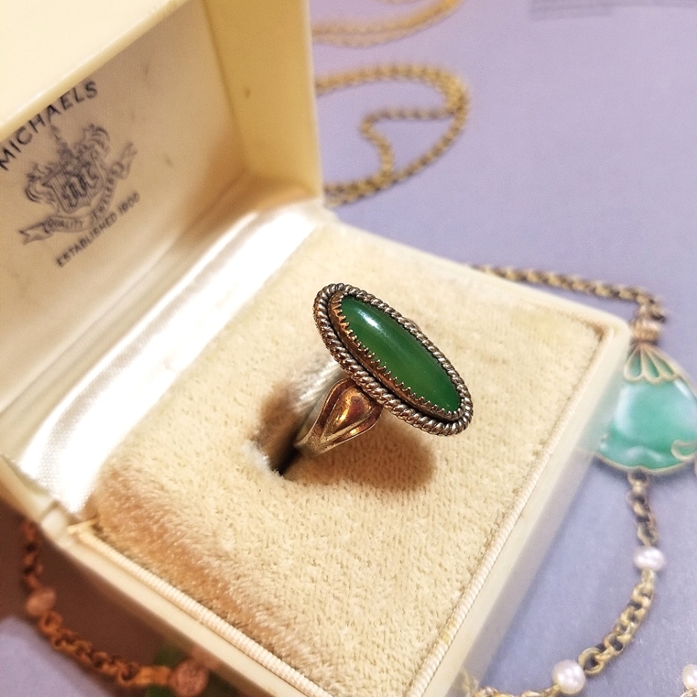 1930s Antique Pacific Jewelry Company Jade Ring - Picture 4 of 7